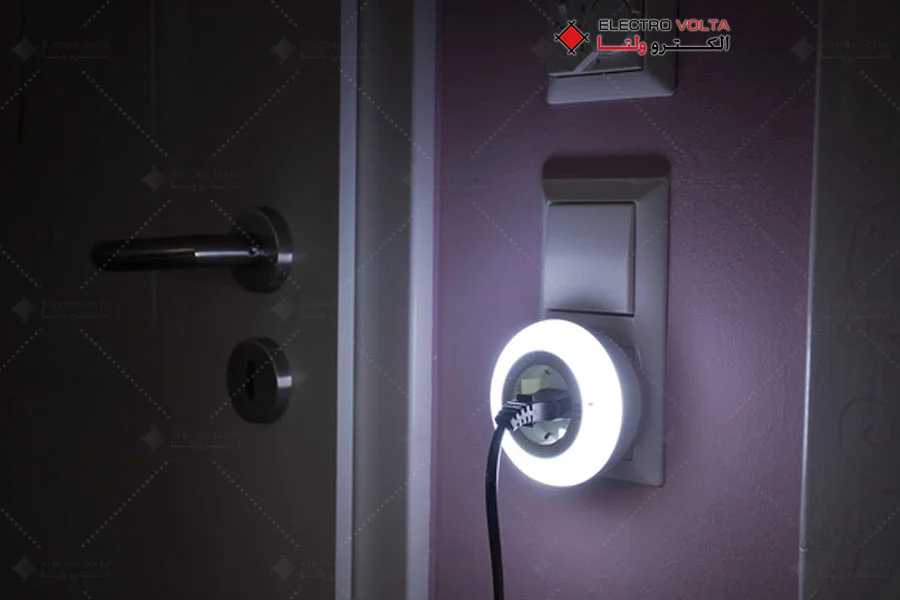 چراغ خواب RCD/LED با سنسور روز و شب برننشتول 3 چراغ خواب RCD/LED با سنسور روز و شب برننشتول